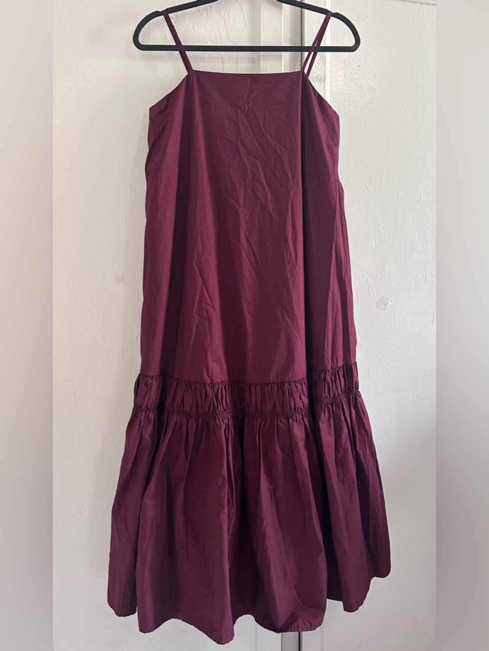 Banana Republic
Poplin Backless Burgundy Maxi Dress